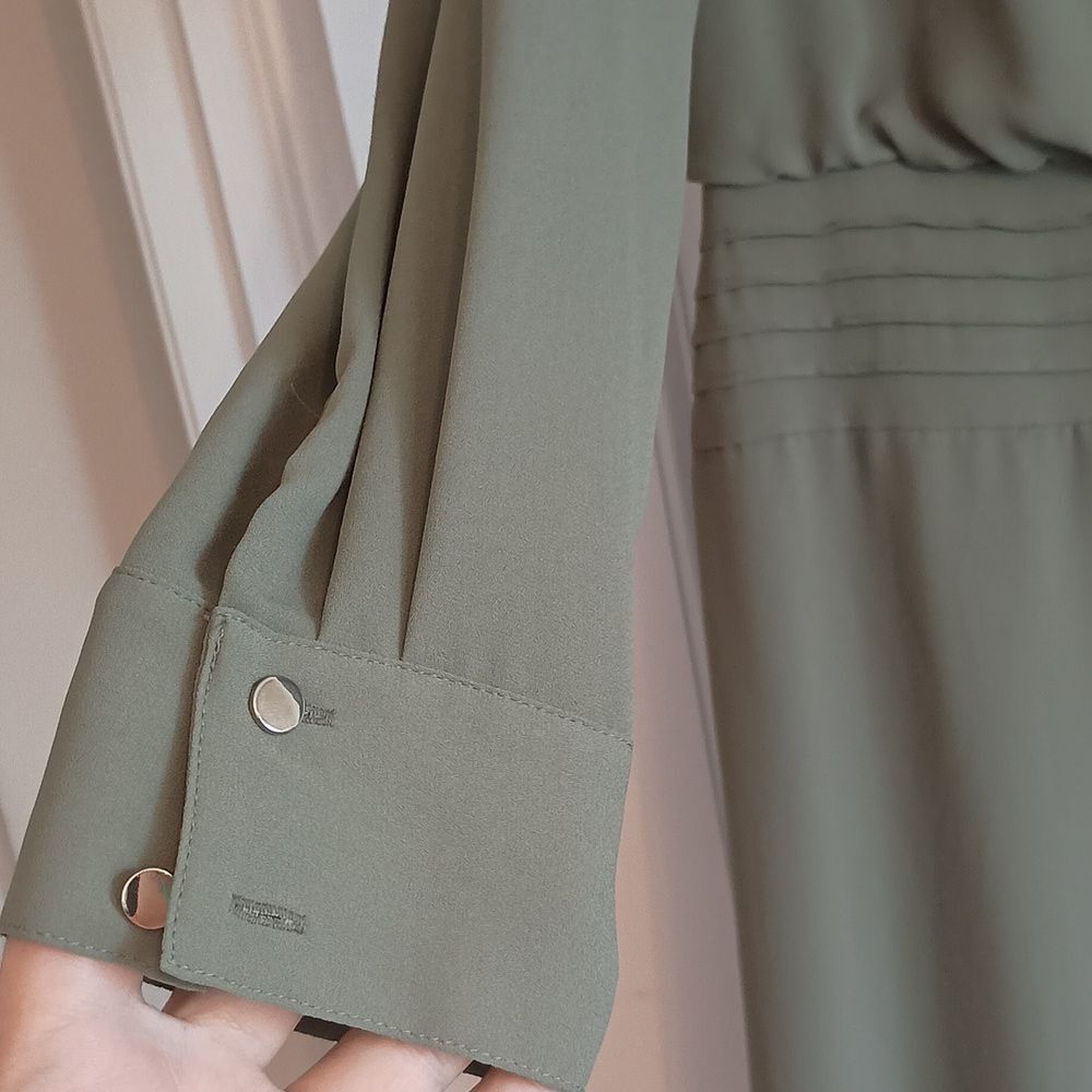 White House Black Market Olive Green Pleated V-Neck Long Sleeve Dress - Picture 14 of 16